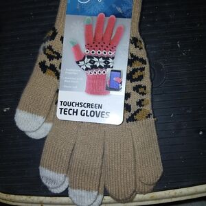Source Unknown Tan and White Tech Gloves